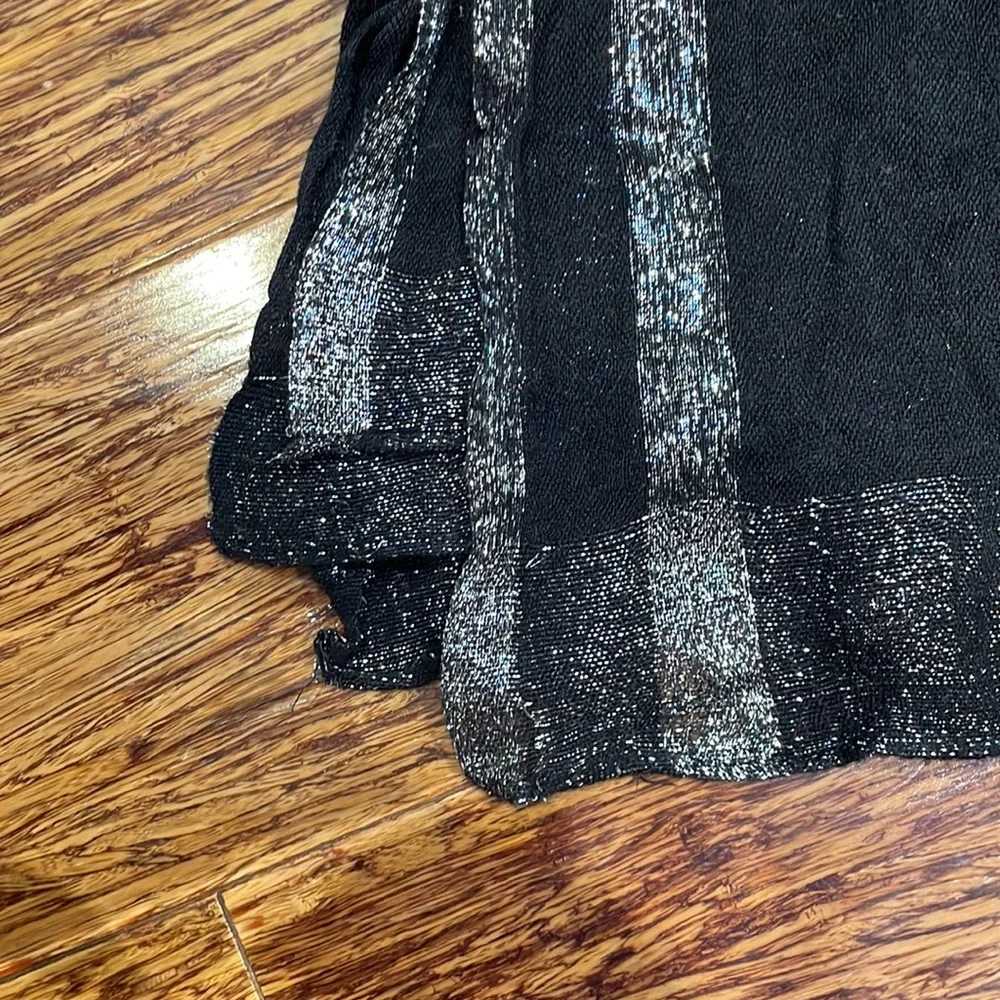 Black silver sparkle trim knit winter scarf - Picture 3 of 4